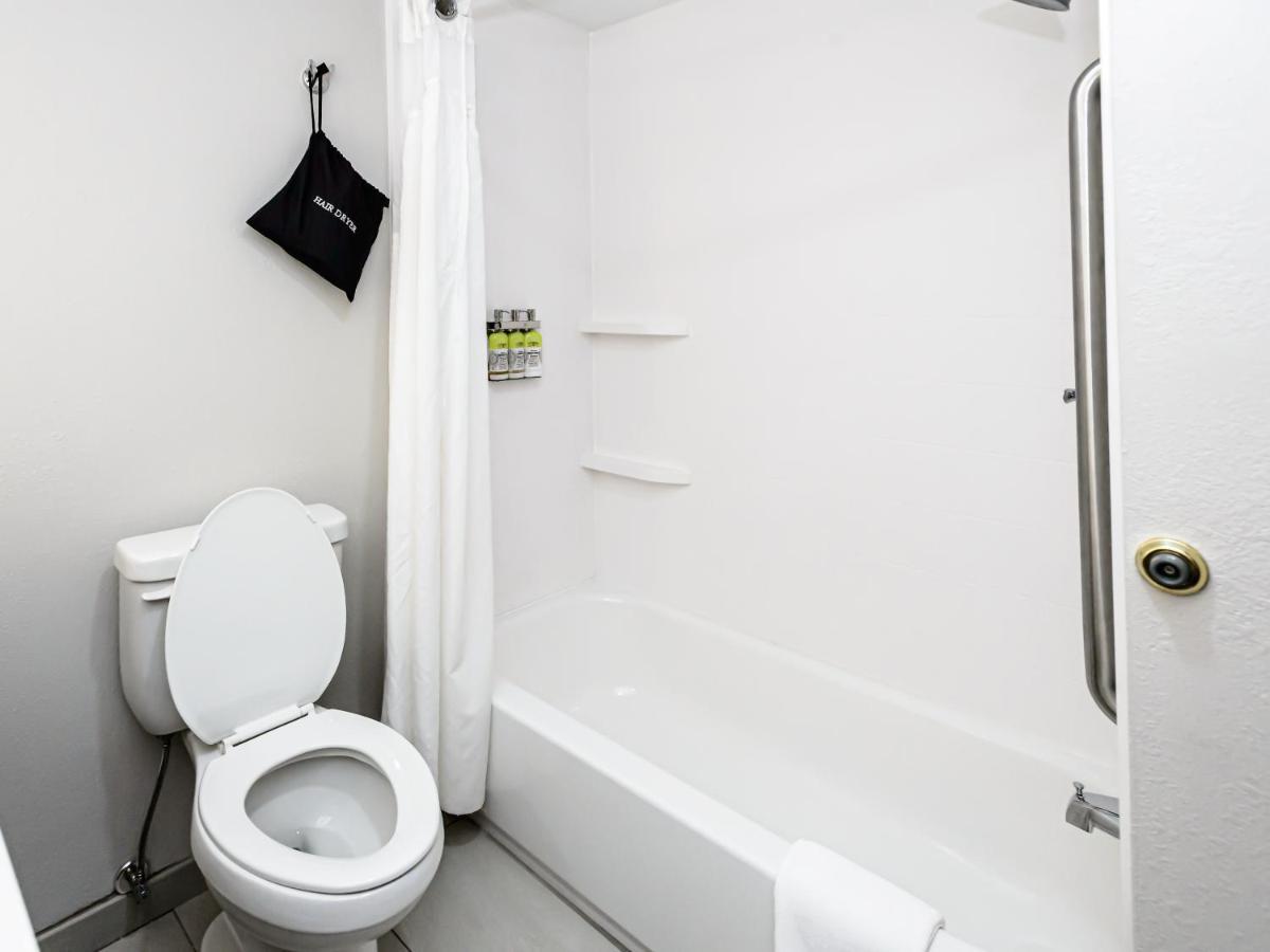 Holiday Express Hillsborough-durham Area By Ihg 2* Hillsborough